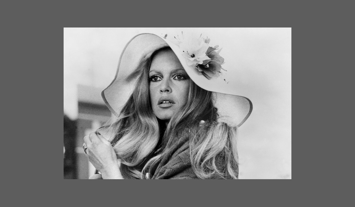 Brigitte Bardot devait faire son grand retour au Festival de Cannes en 2002 pour défendre un film anticorrida ! Brigitte Bardot devait faire son grand retour au Festival de Cannes en 2002 pour défendre un film anticorrida !