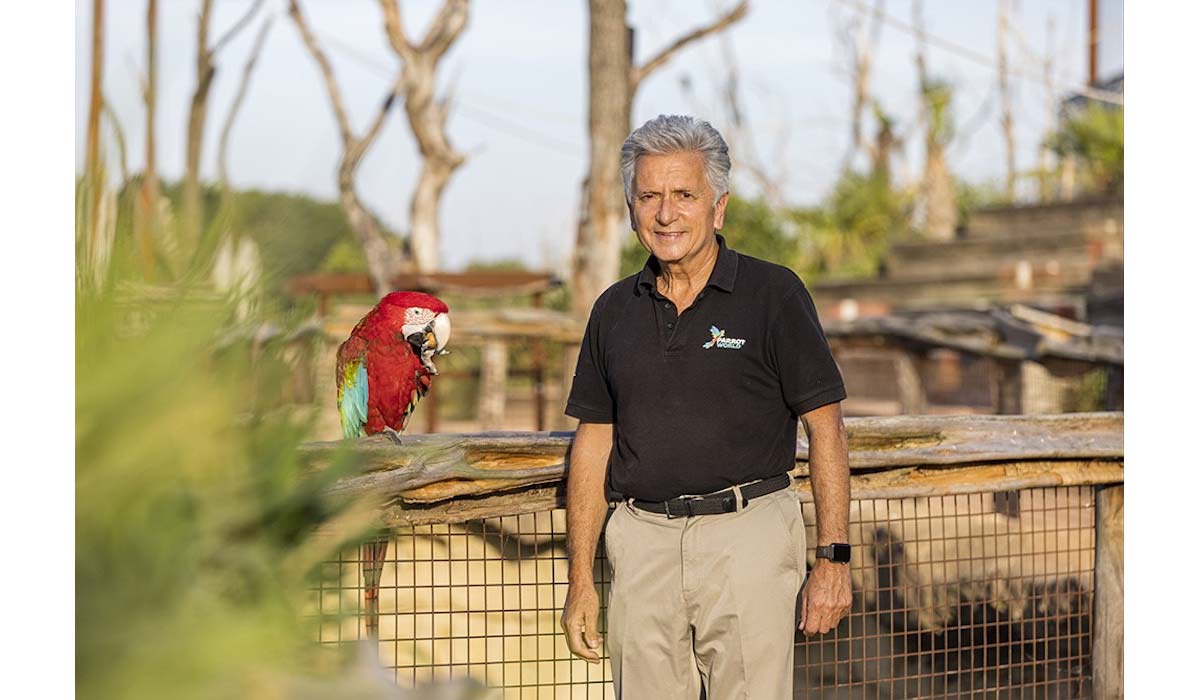 Qui se cache derrière le parc animalier le plus original d’Île de France ?  Eric Vignot, fondateur de Parrot World et Parrot Wilslife Foundation