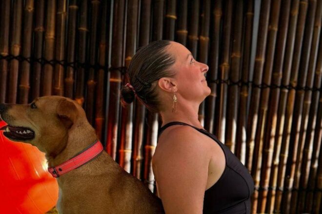 DOGA : quand le yoga rencontre le chien