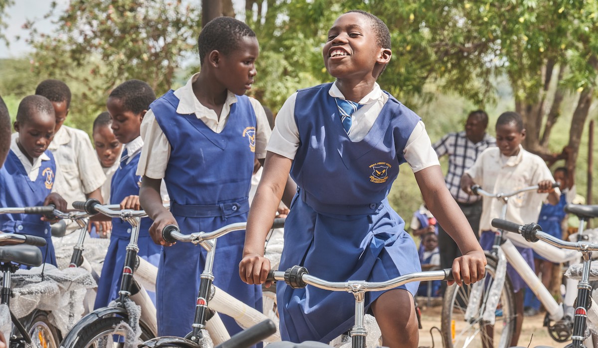 Des vélos pour protéger les élèves des attaques d’animaux sauvages au Zimbabwe
